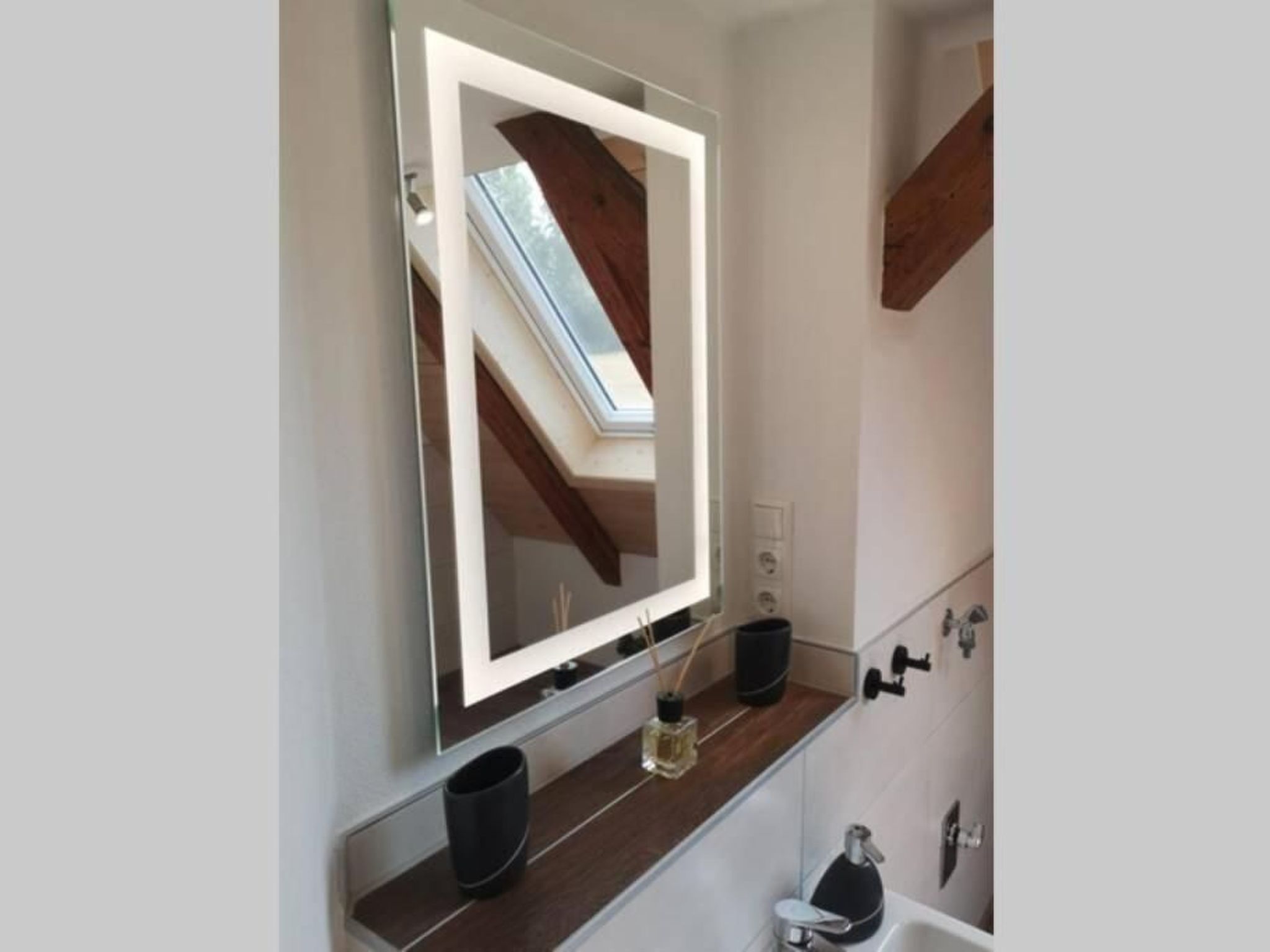 Moderne Ferienwohnung mit Hot Tub und Fasssauna-Image-tags.info