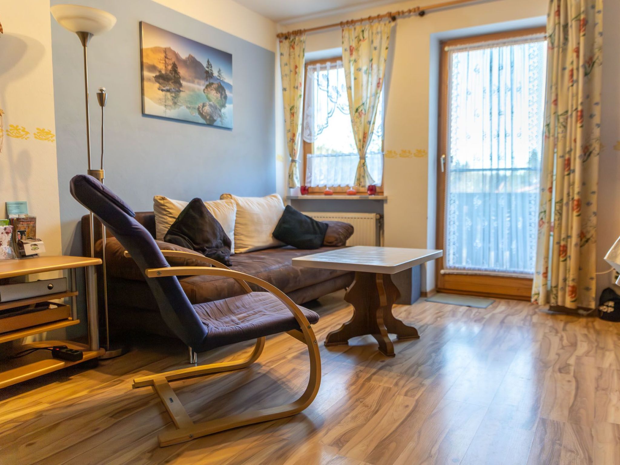 Mit zwei Schlafzimmern und Balkon-Dedans