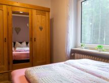 Sfeervol 4-persoons appartement in Weißenstadt nabij meer en bergen - thumbnail 3