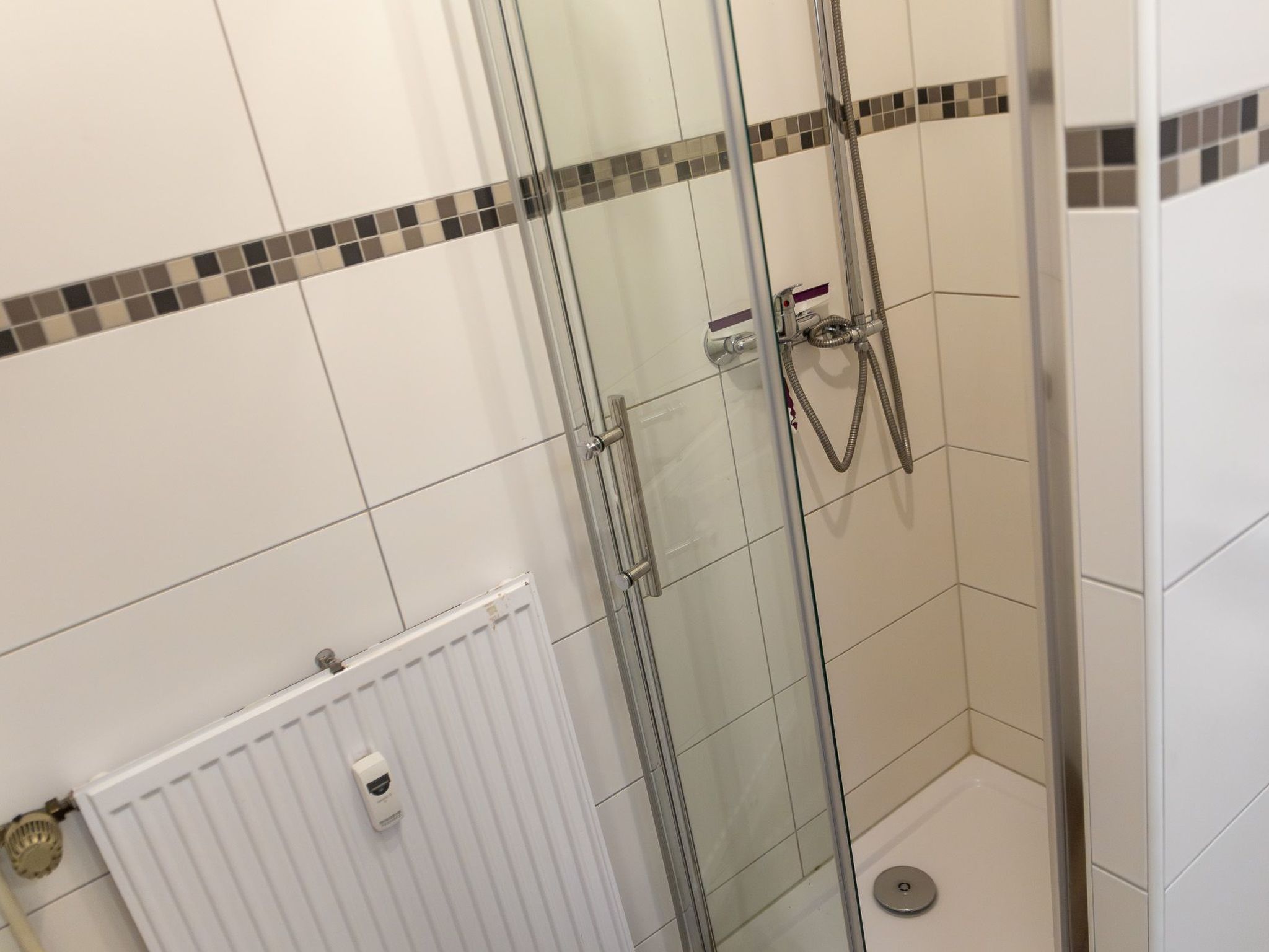 Mit Balkon und Geschirrspülmaschine-Binnen