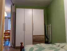mit zwei Schlafzimmern und Balkon