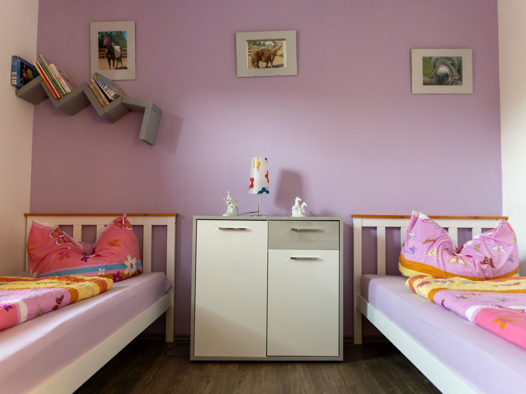 Mit zwei Schlafzimmern und Balkon-Dedans