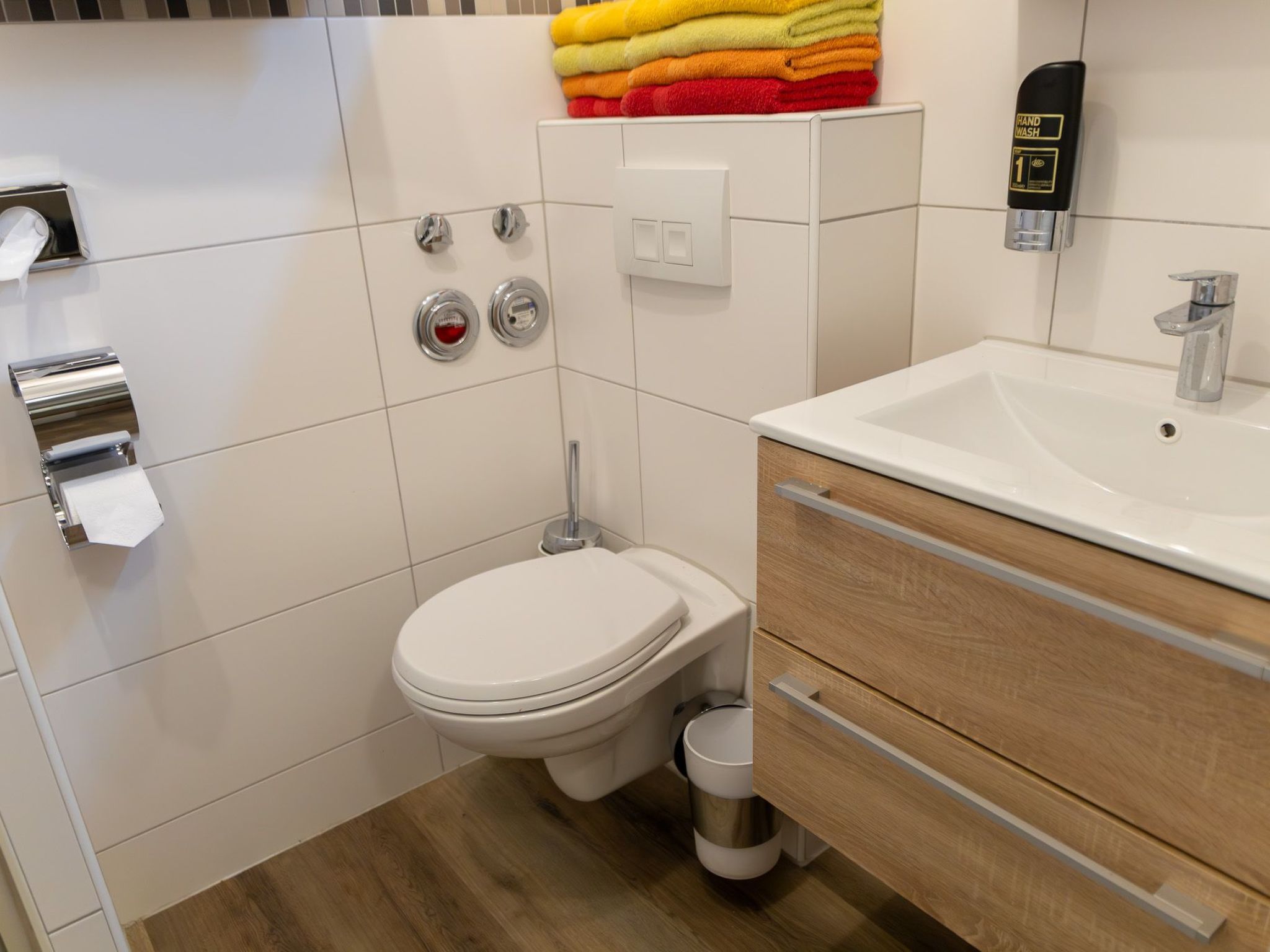 Mit zwei Schlafzimmern und Balkon-Dedans