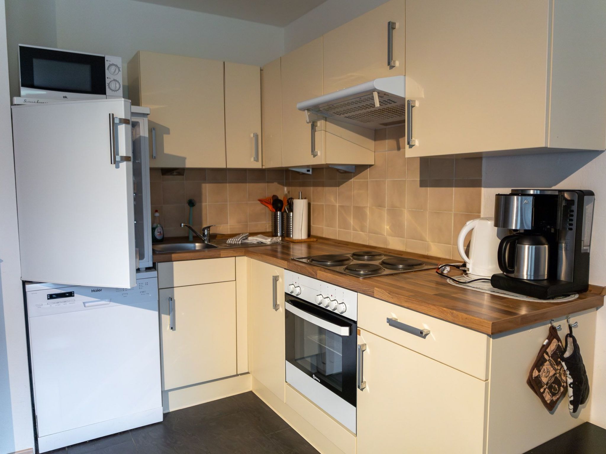 Mit zwei Schlafzimmern und Terrasse-Dedans