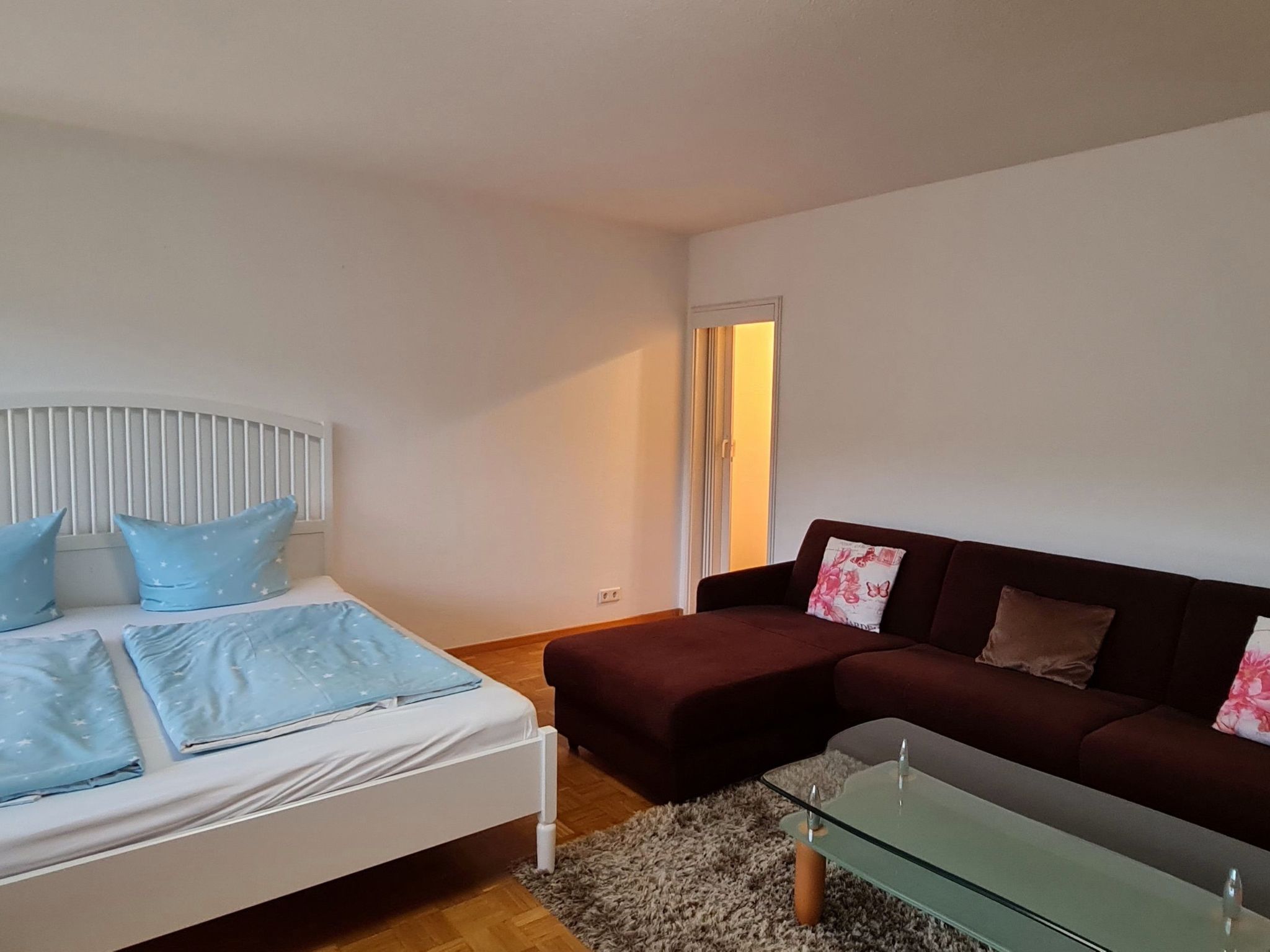 Studio Wohnung Terrassengarten — view 1 of 15
