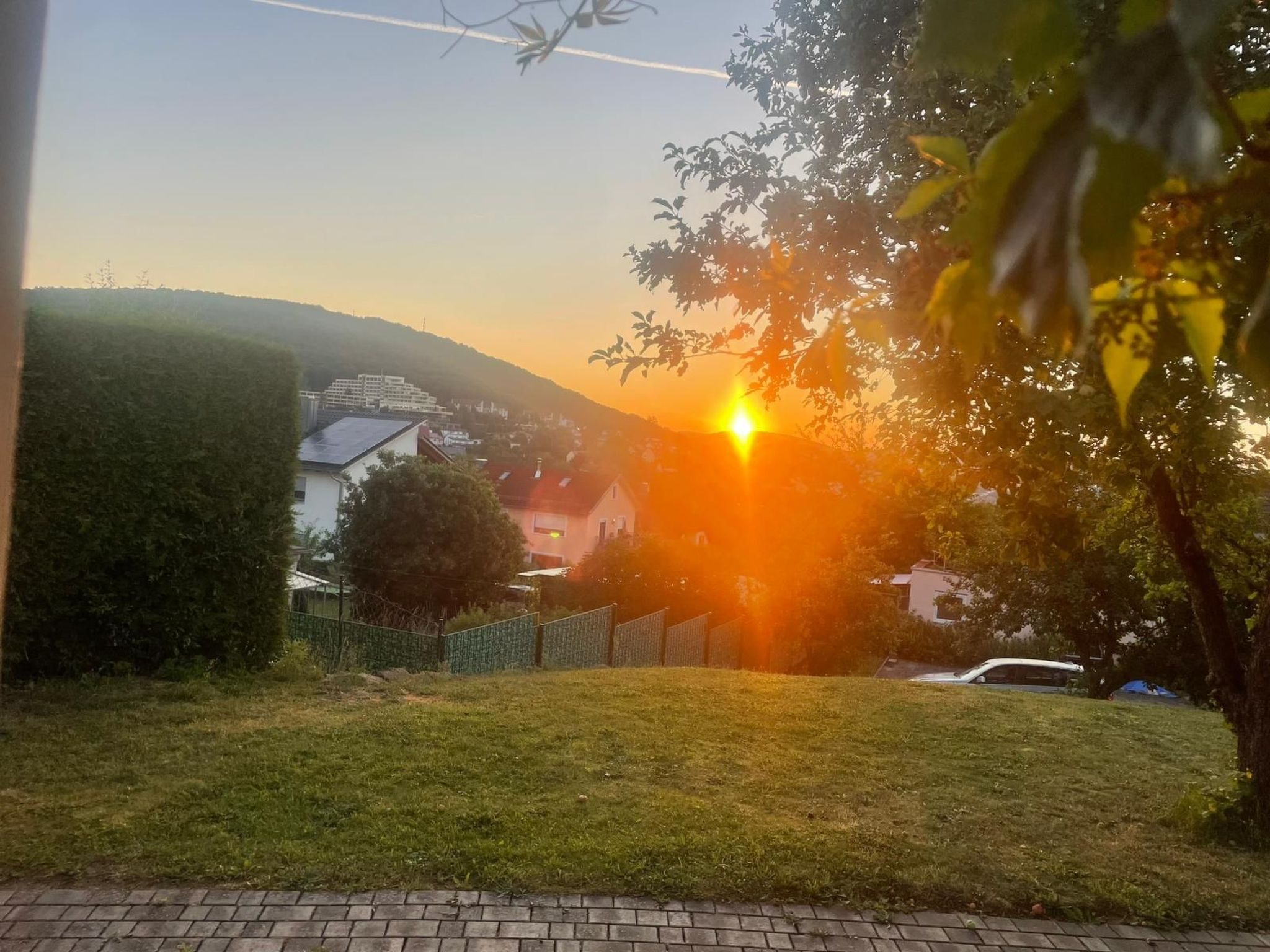 Kleines Ferienhaus mit Garten und Grill in Garitz-Binnen