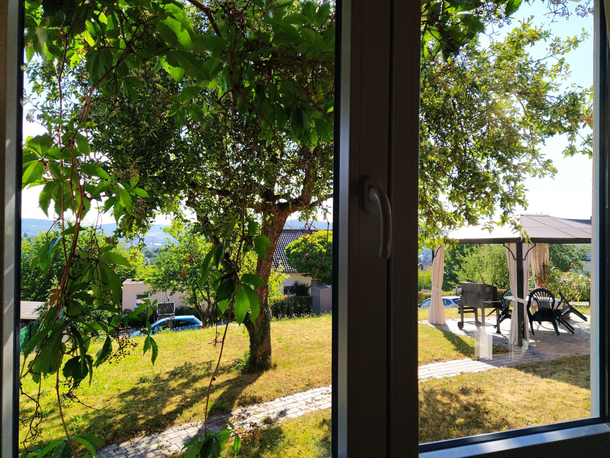 Kleines Ferienhaus mit Garten und Grill in Garitz-Binnen