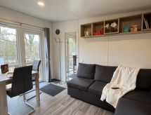 Knus tiny house voor 4 personen, 50 meter van het meer in Wemding - thumbnail 2