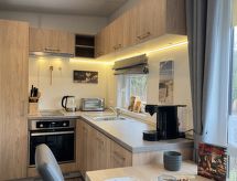Knus tiny house voor 4 personen, 50 meter van het meer in Wemding - thumbnail 3