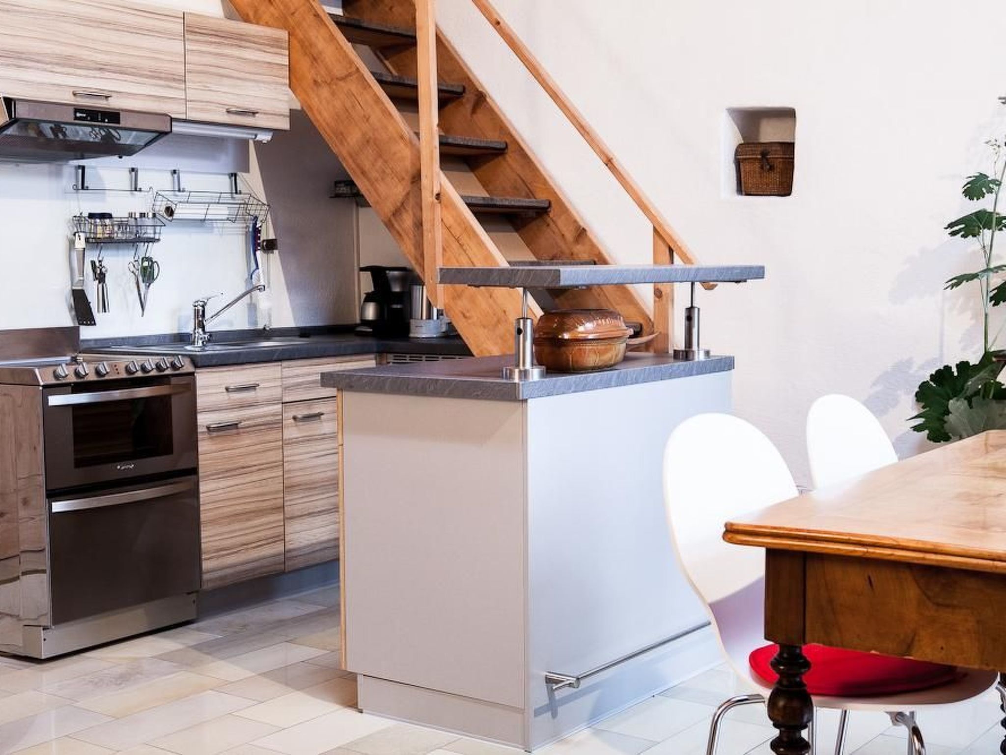 Studio-Image-tags.info