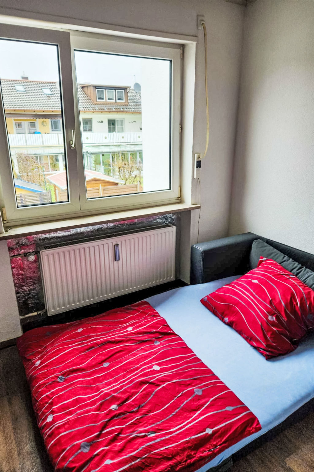 Einfache 1-Zimmer Wohnung — Living Room (4 of 7)