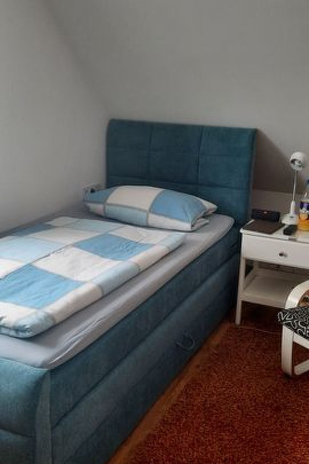 Escape the stress of everyday life and treat yourself to some time out in our cosy holiday flat in idyllic Burtenbach, Swabia. Here, where tranquillity is at home and nature welcomes you with open arm..