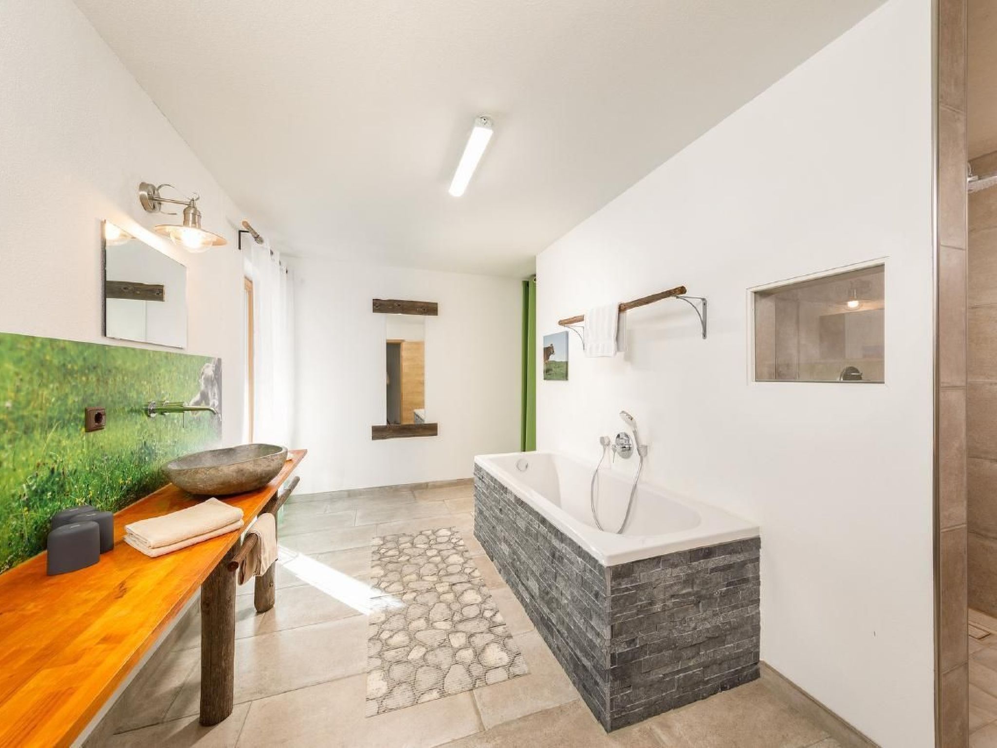 Chalet mit Blick auf das Wasser-Binnen