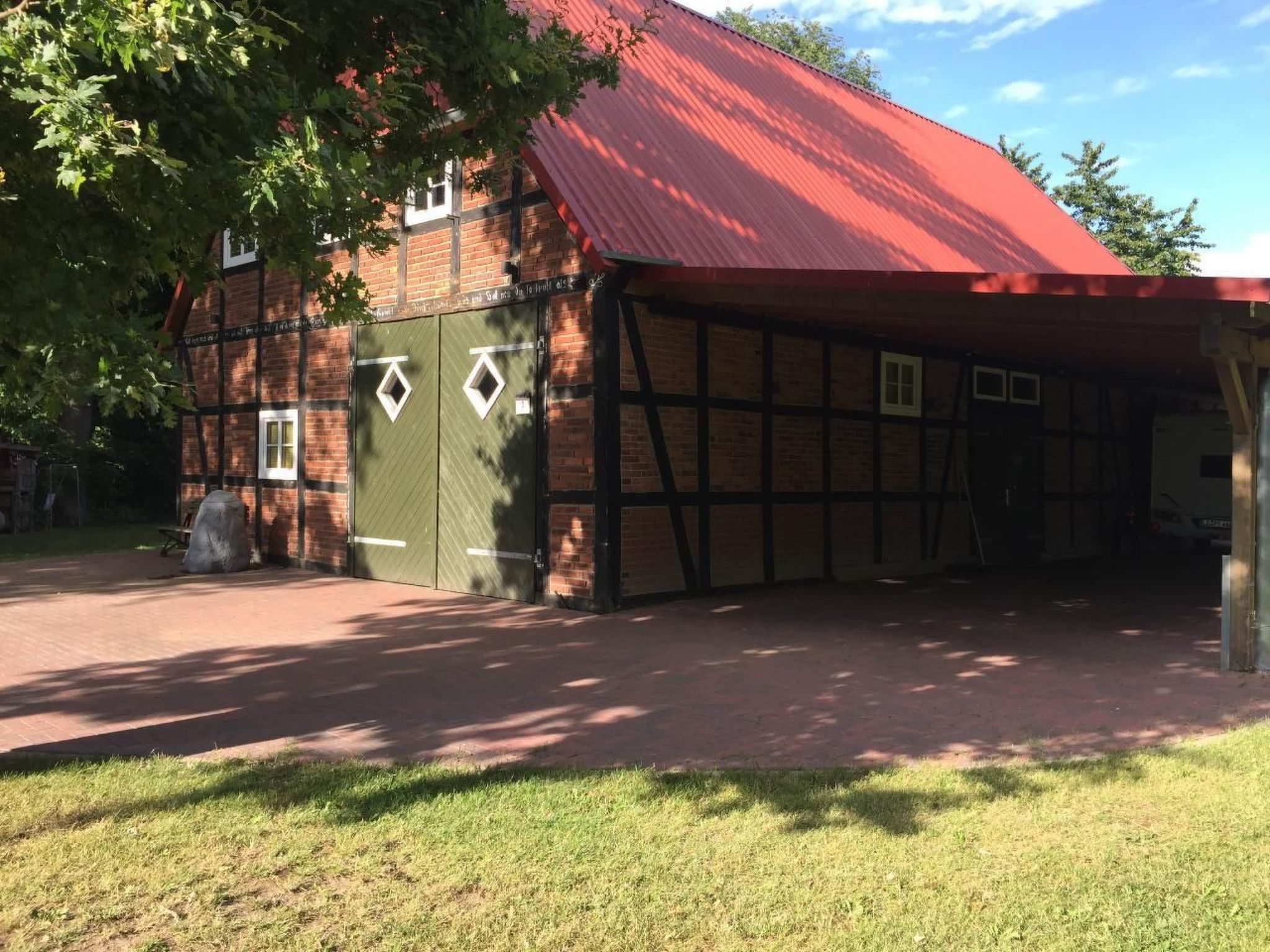 Wunderschöne Wohnung in Gienau mit Großer Terrasse - Draußen