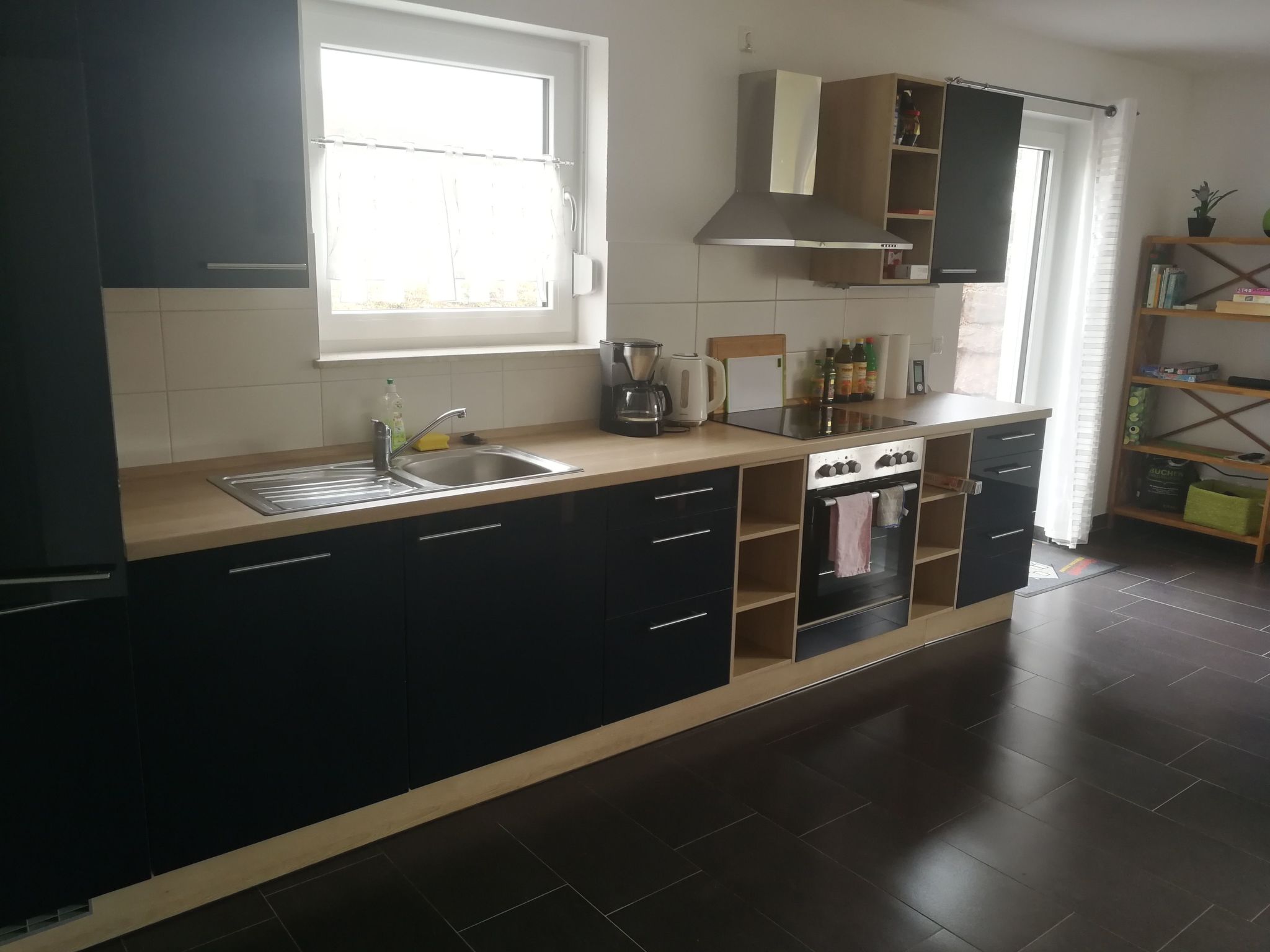 Wohnung mit Terrasse, Grill und Garten-Image-tags.info