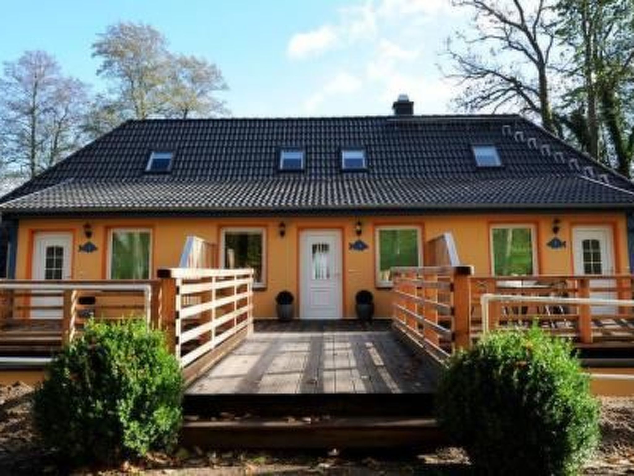 Charmante Ferienwohnung in Neukloster mit Terrasse-Binnen