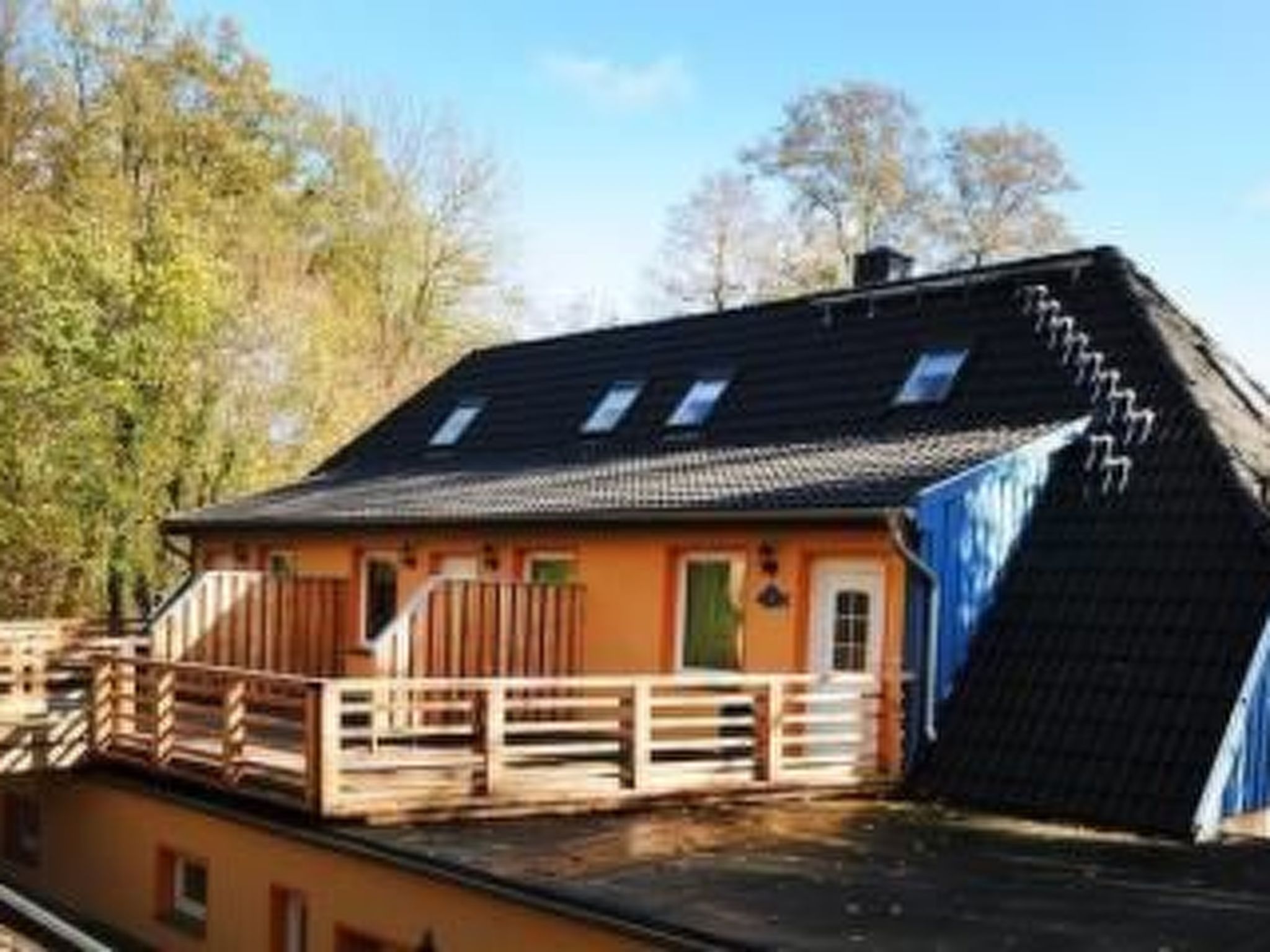 Charmante Ferienwohnung in Neukloster mit Terrasse-Binnen