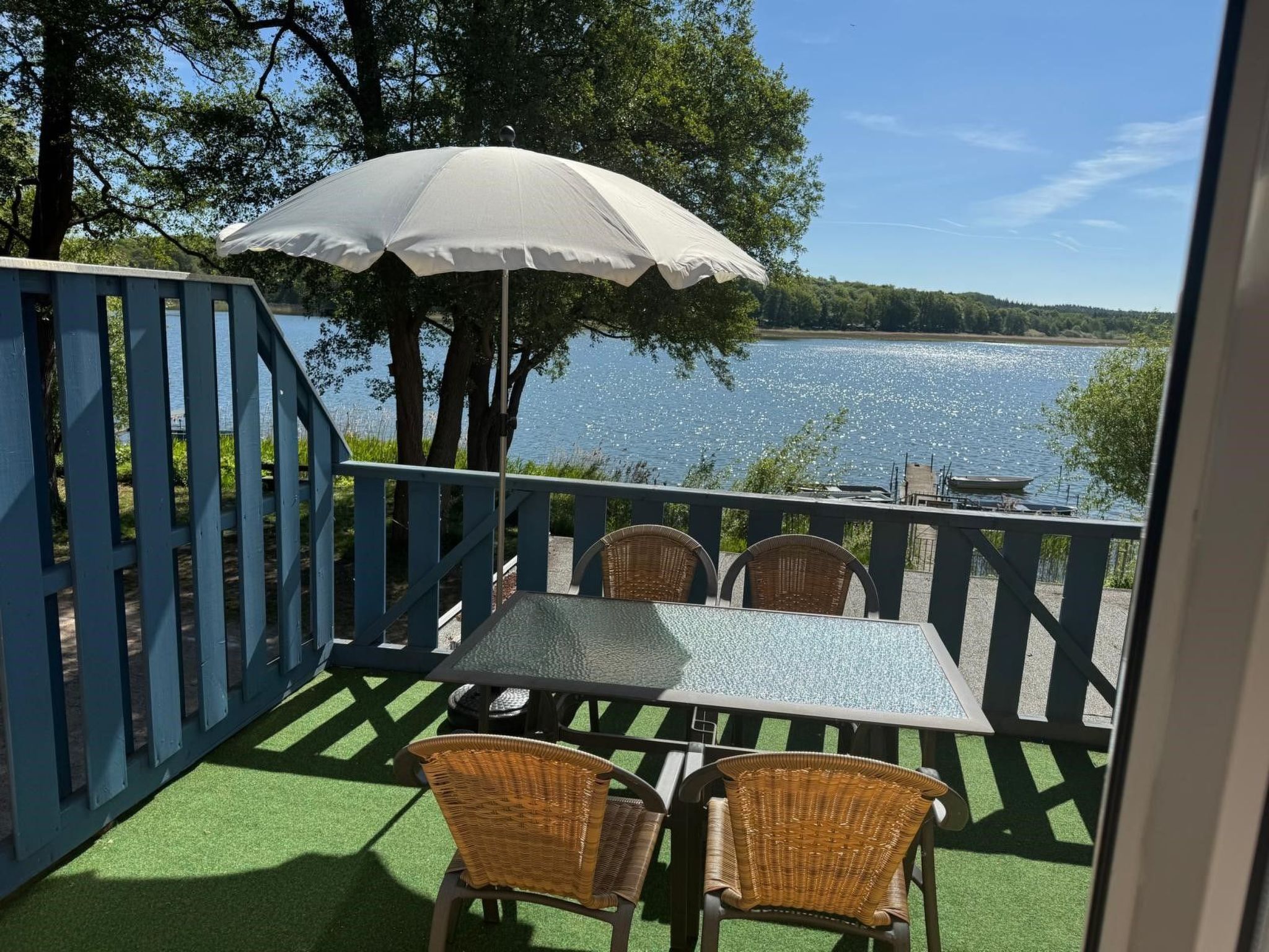 Charmante Ferienwohnung in Neukloster mit Terrasse-Binnen