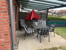 Rustiek vakantiehuis in Alt Jassewitz, 500m van de Oostzee met terras - thumbnail 4