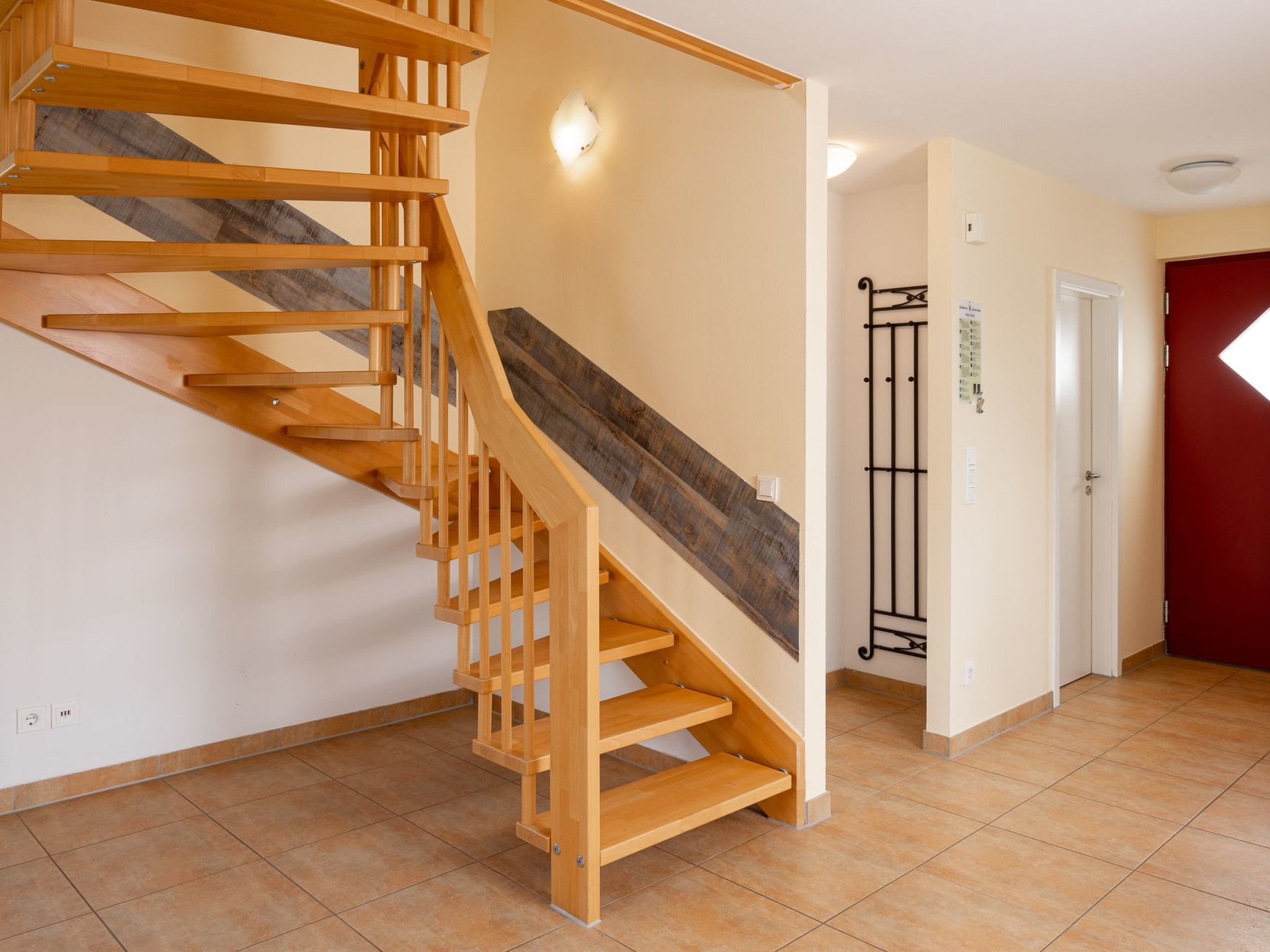 Gemütliches Haus mit Garten und gemeinsamem Pool-Image-tags.info