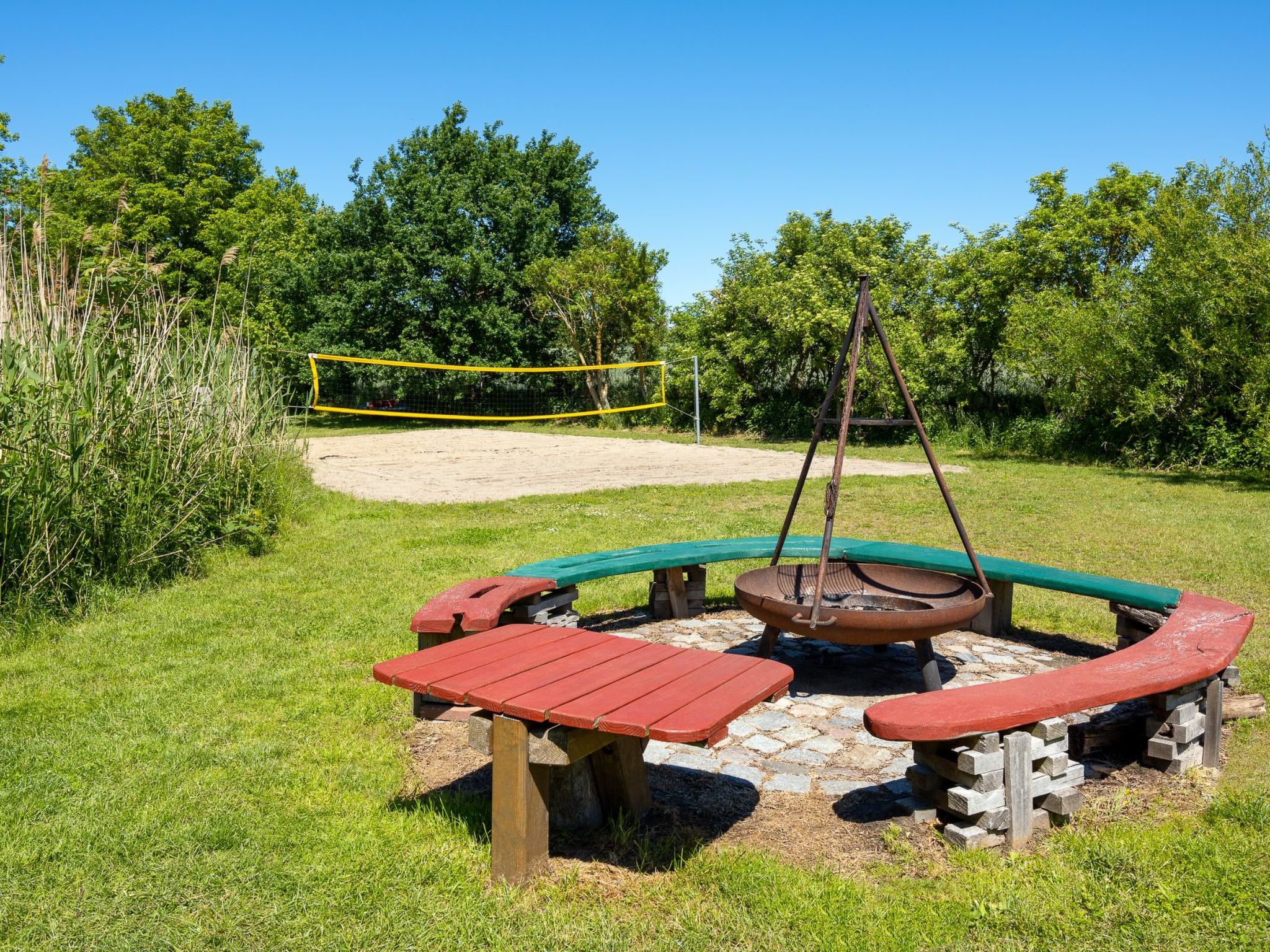 Gemütliches Haus mit Garten und gemeinsamem Pool-Image-tags.info