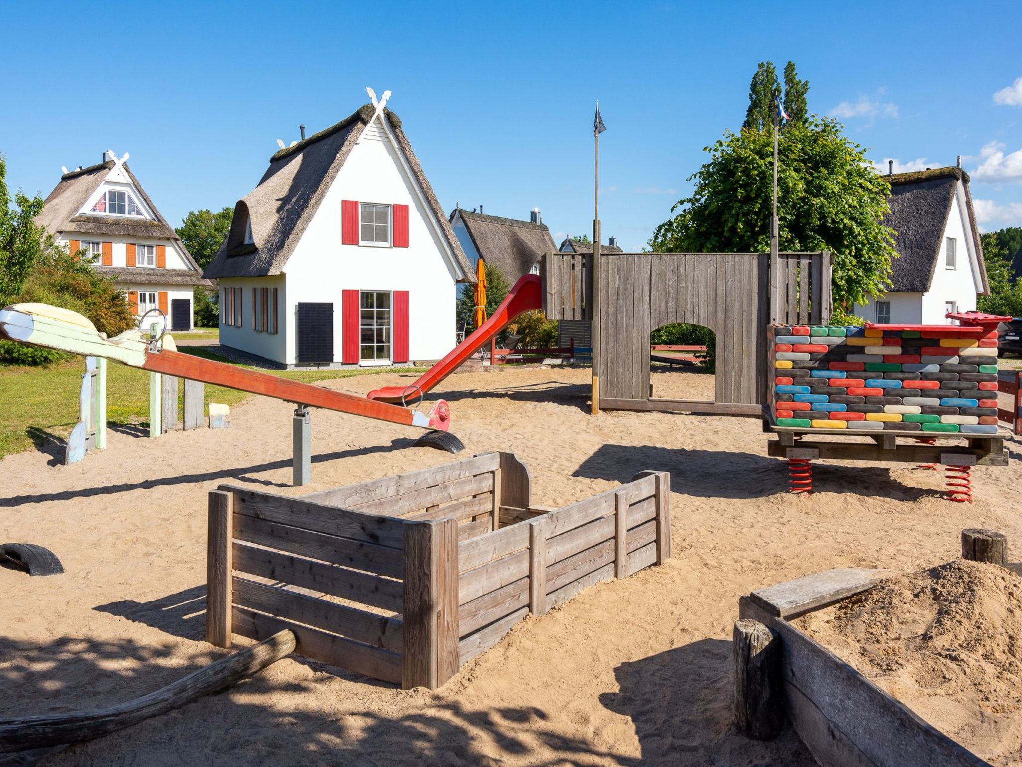 Gemütliches Haus mit Garten und gemeinsamem Pool-Image-tags.info