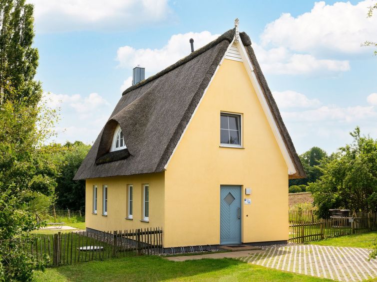 Reethaus Schwan Mit Großem Grundstück - Hohenkirchen
