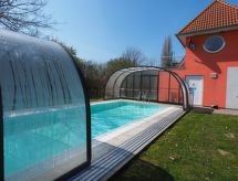 in Hohenkirchen mit Garten