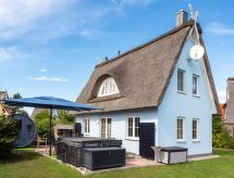 Urlaub im Reethaus Delphin mit Whirlpool und Sauna