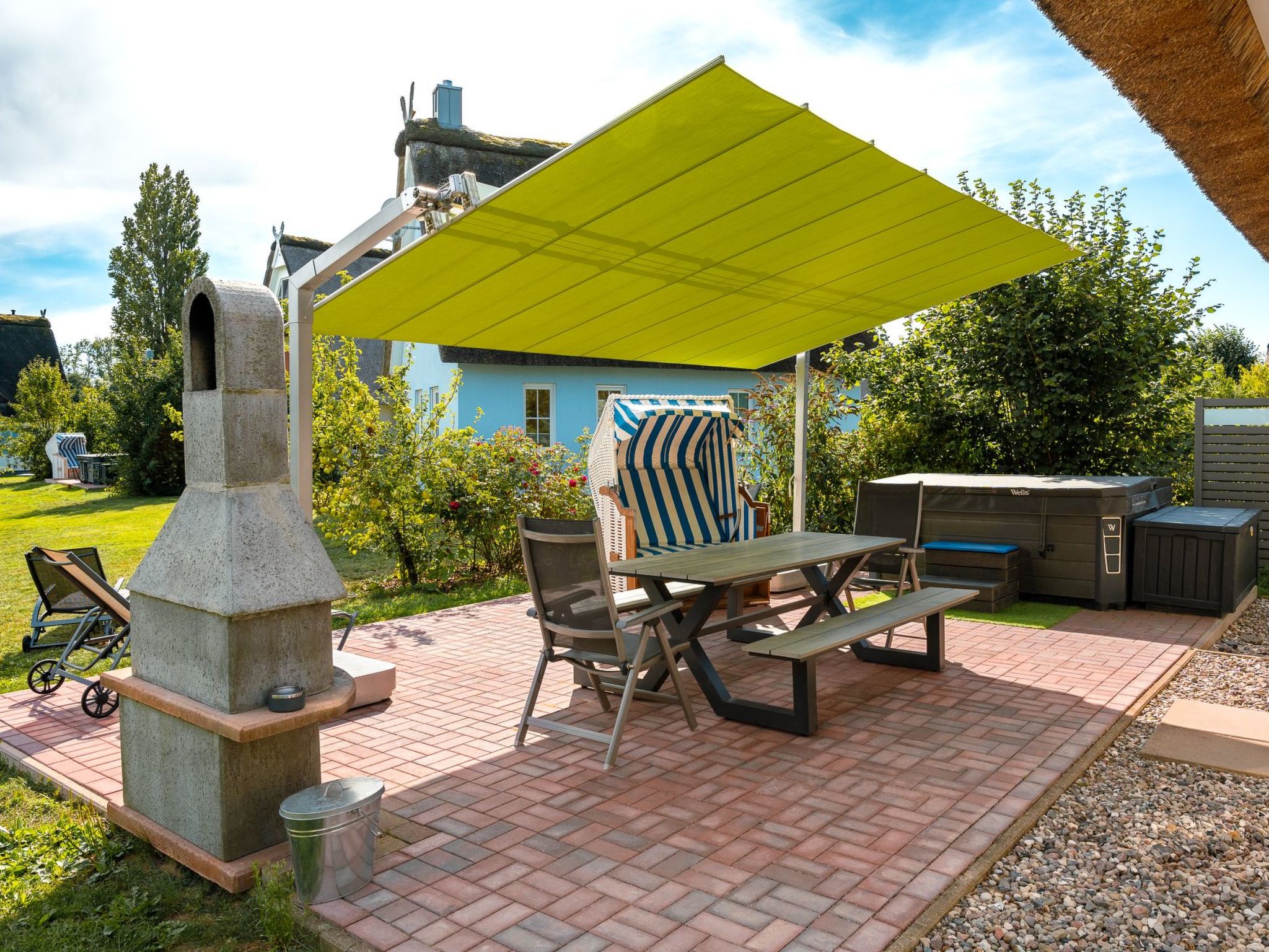 Strandnahes Reethaus Elefant mit Außenwhirlpool