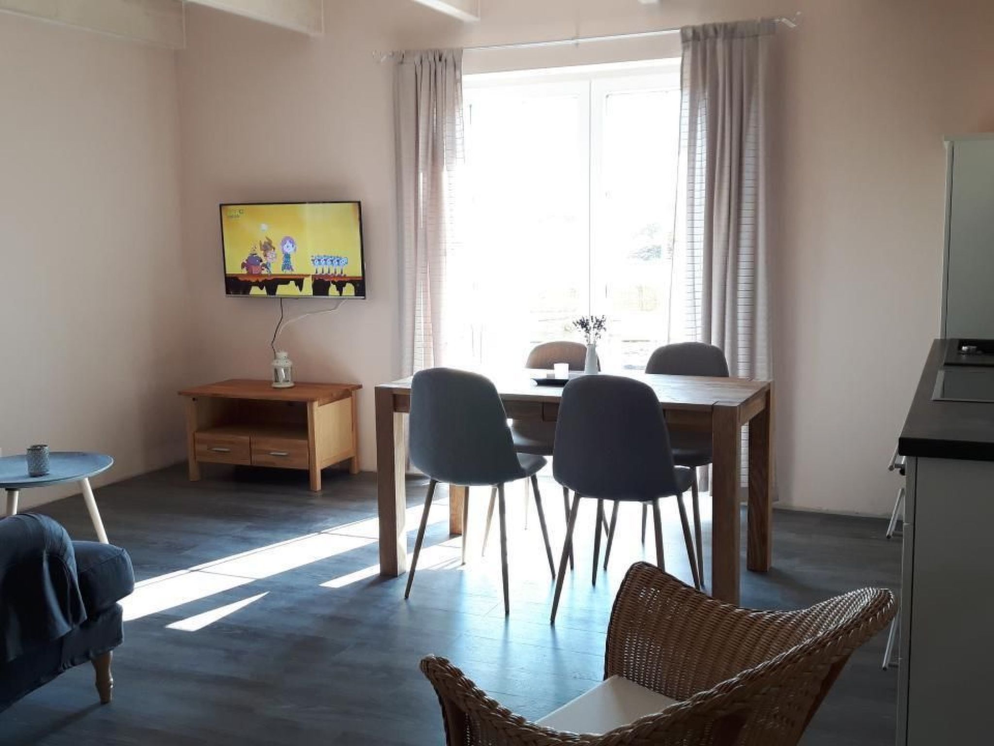 Schwedenhaus Zierow mit Terrasse und Grill-Dedans