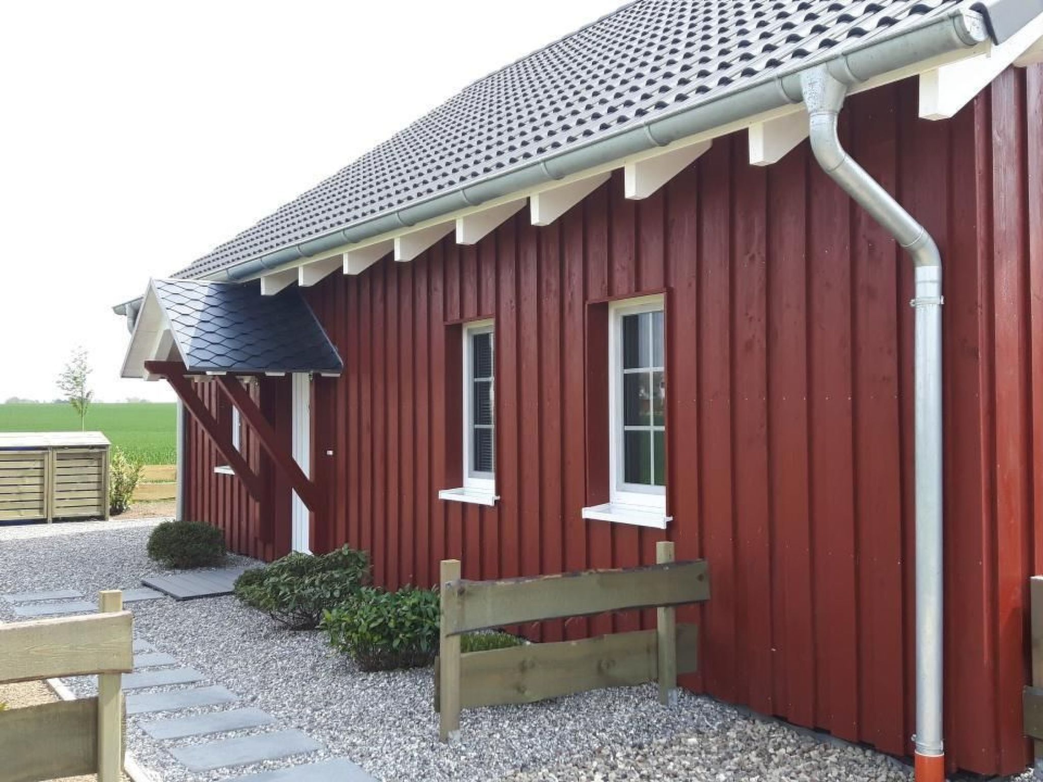 Schwedenhaus Zierow mit Terrasse und Grill-Dedans