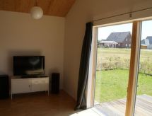 Licht vakantiehuis op 500 meter van de Oostzee met eigen terras - thumbnail 4