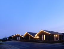 Sonneneck: Luxe vrijstaande bungalow aan de Oostzee met sauna en tuin - thumbnail 1
