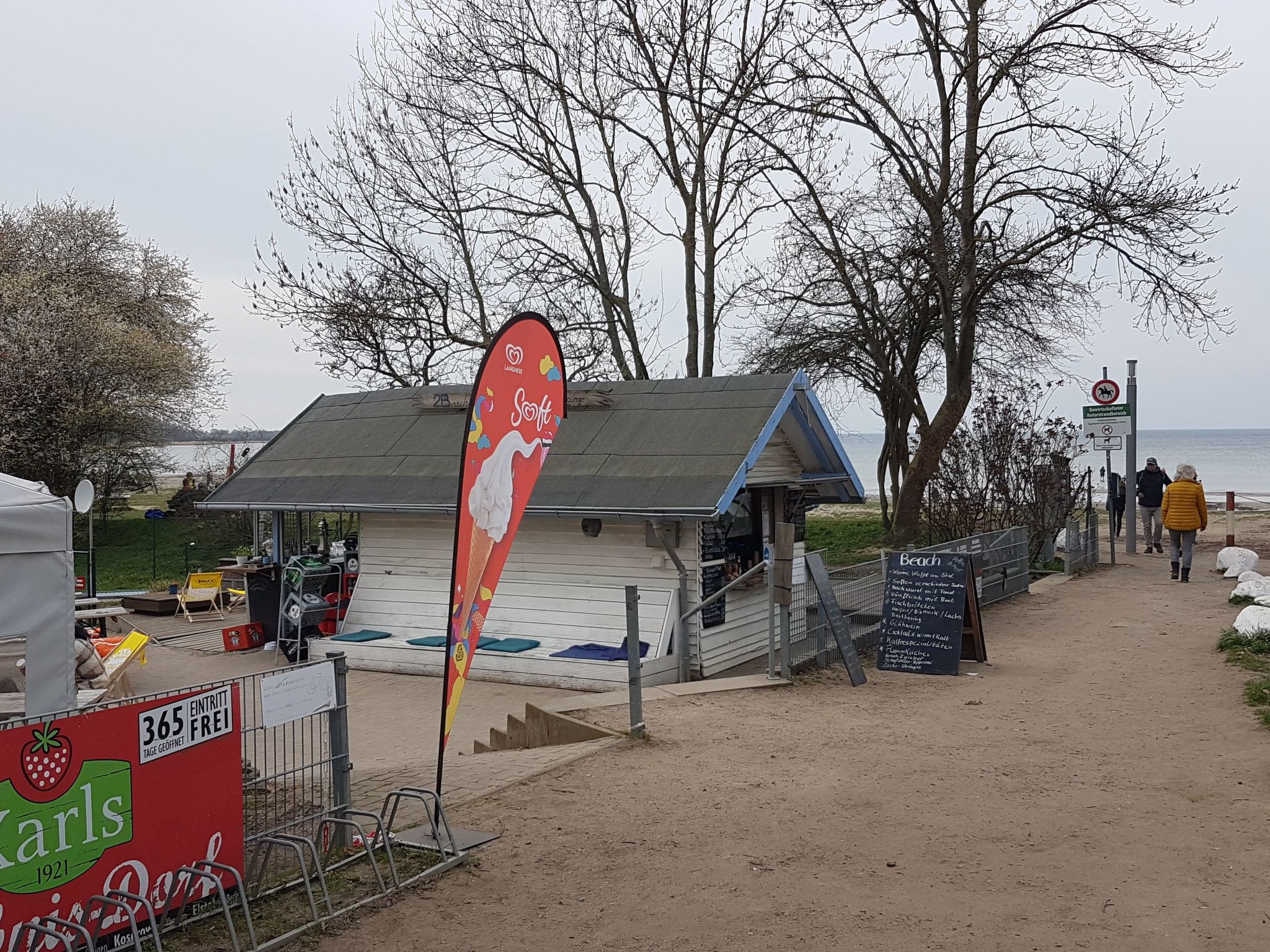 Gemütliches Schwedenhäuschen mit Terrasse-Binnen