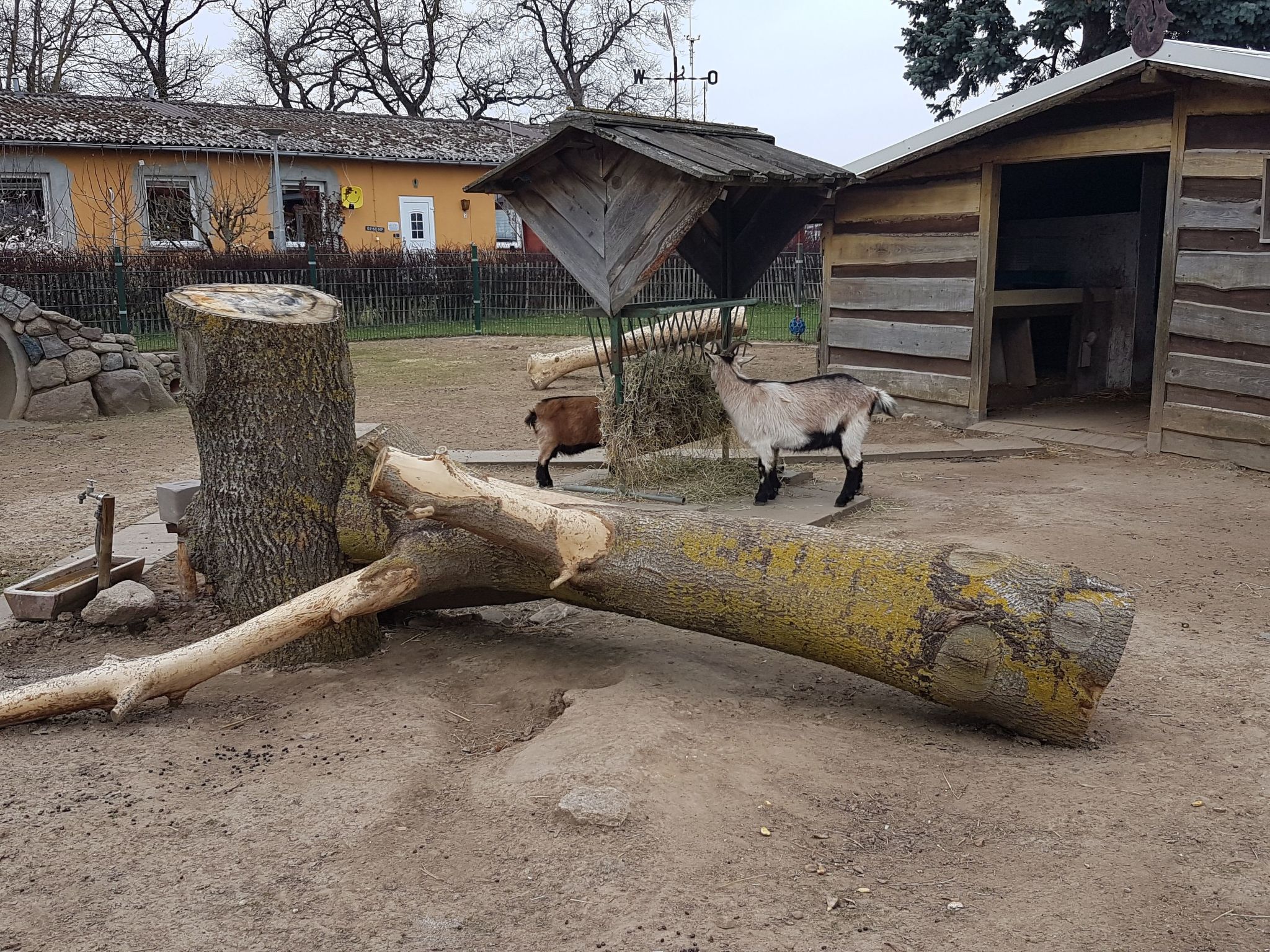 Gemütliches Schwedenhäuschen mit Terrasse-Binnen