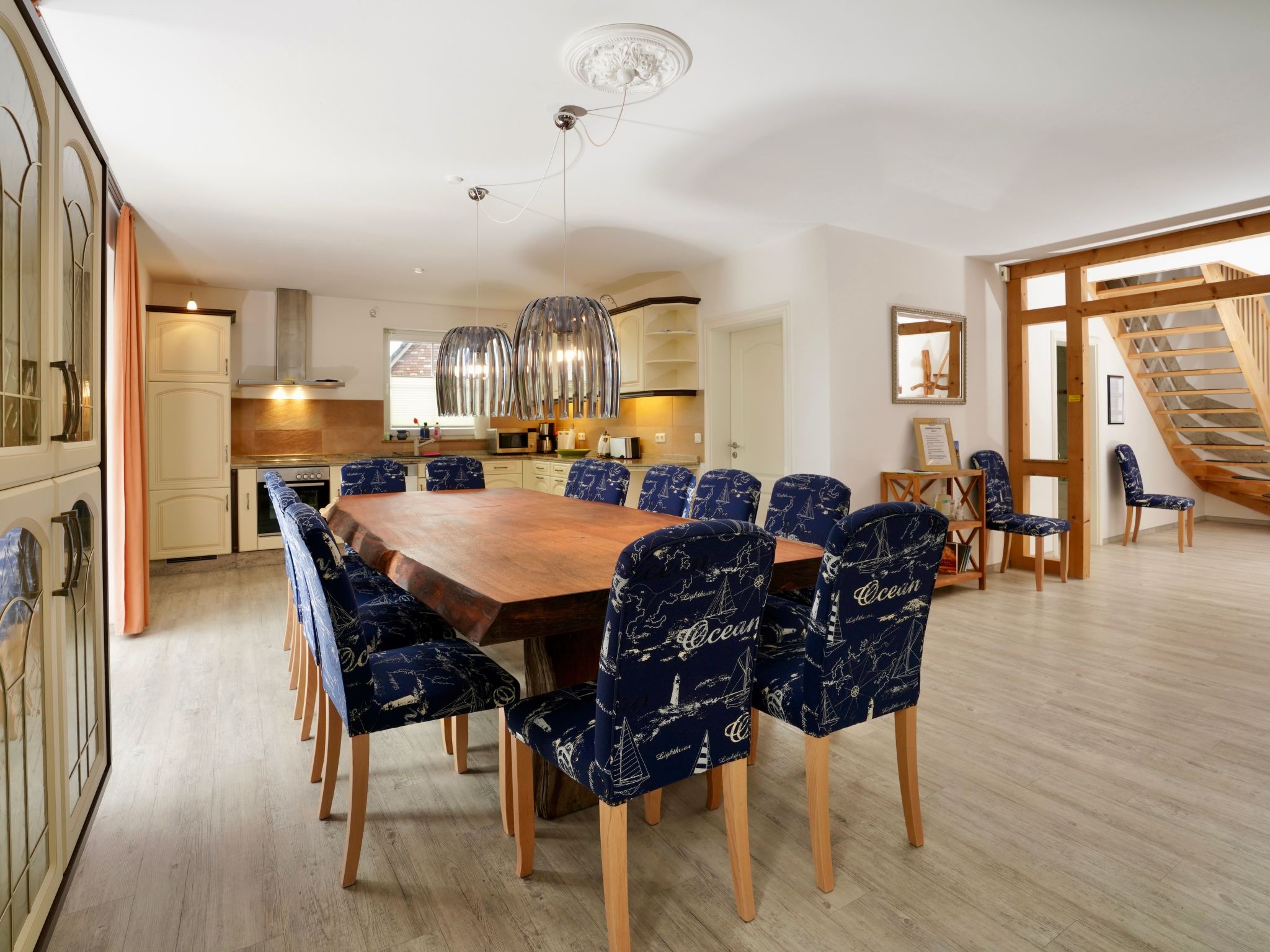 Geräumige Ferienvilla Jenny am Strand mit Pool