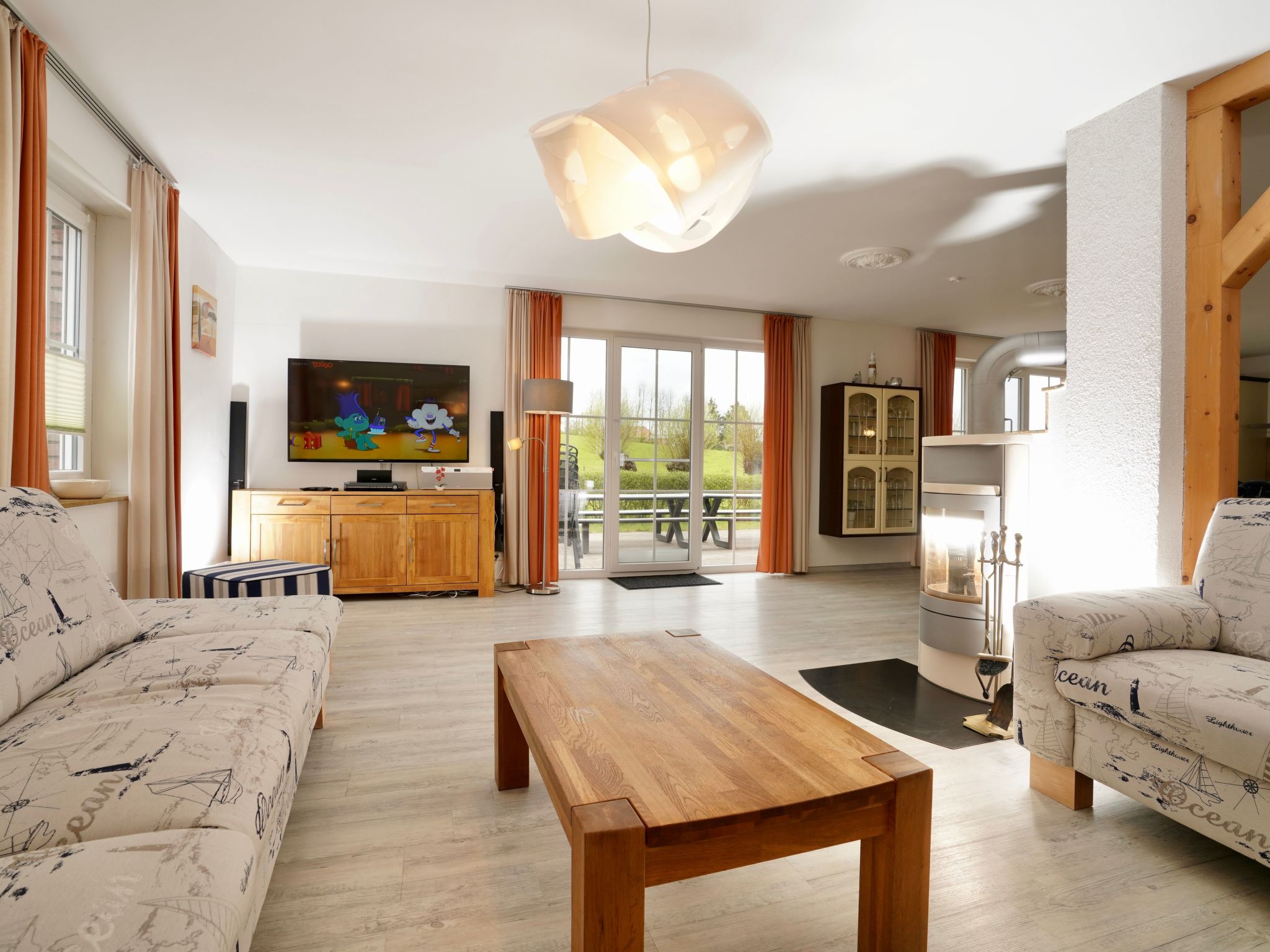 Geräumige Ferienvilla Jenny am Strand mit Pool-Image-tags.info