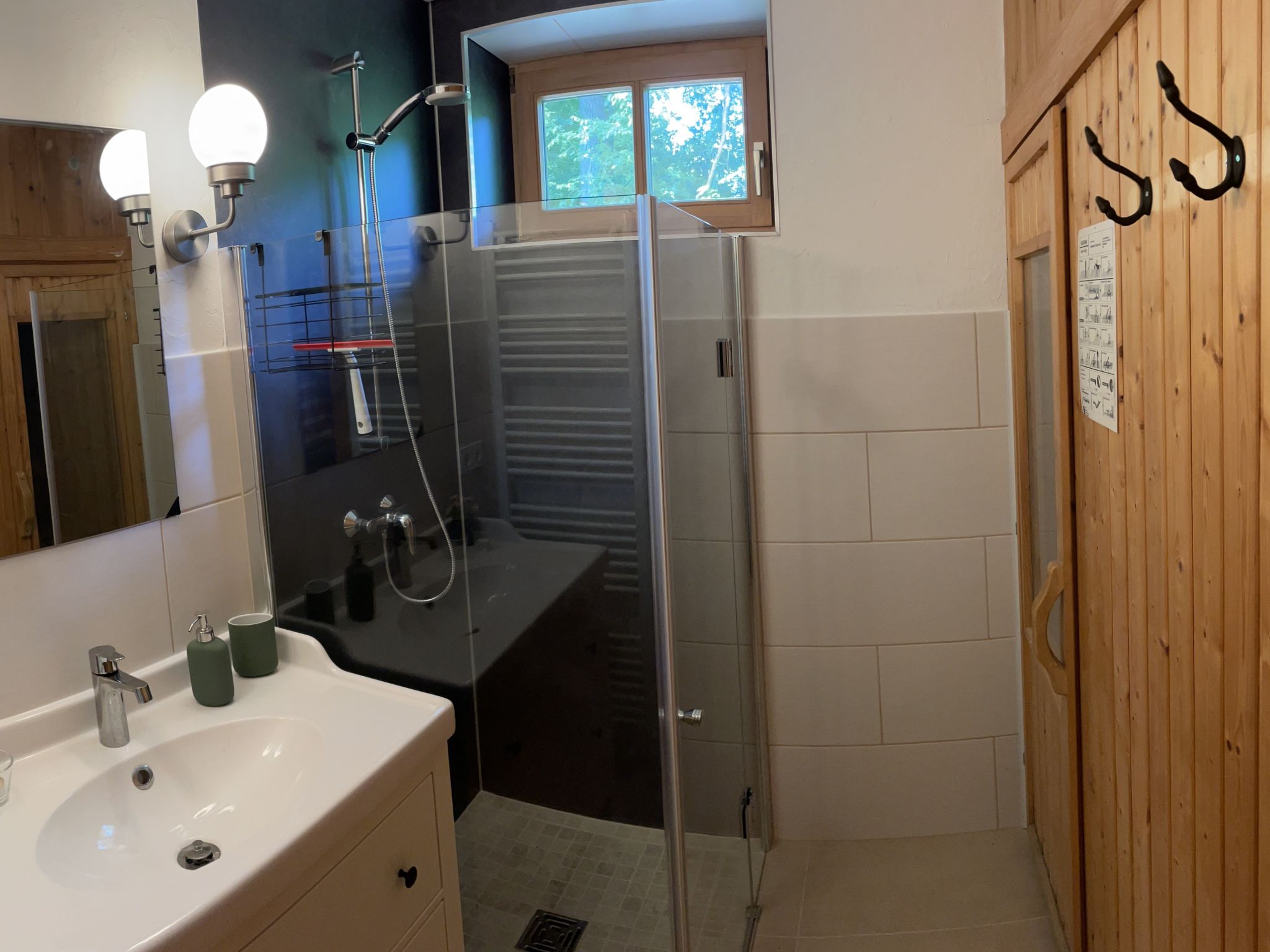 Im Fachwerkstil mit Sauna und Garten-Binnen