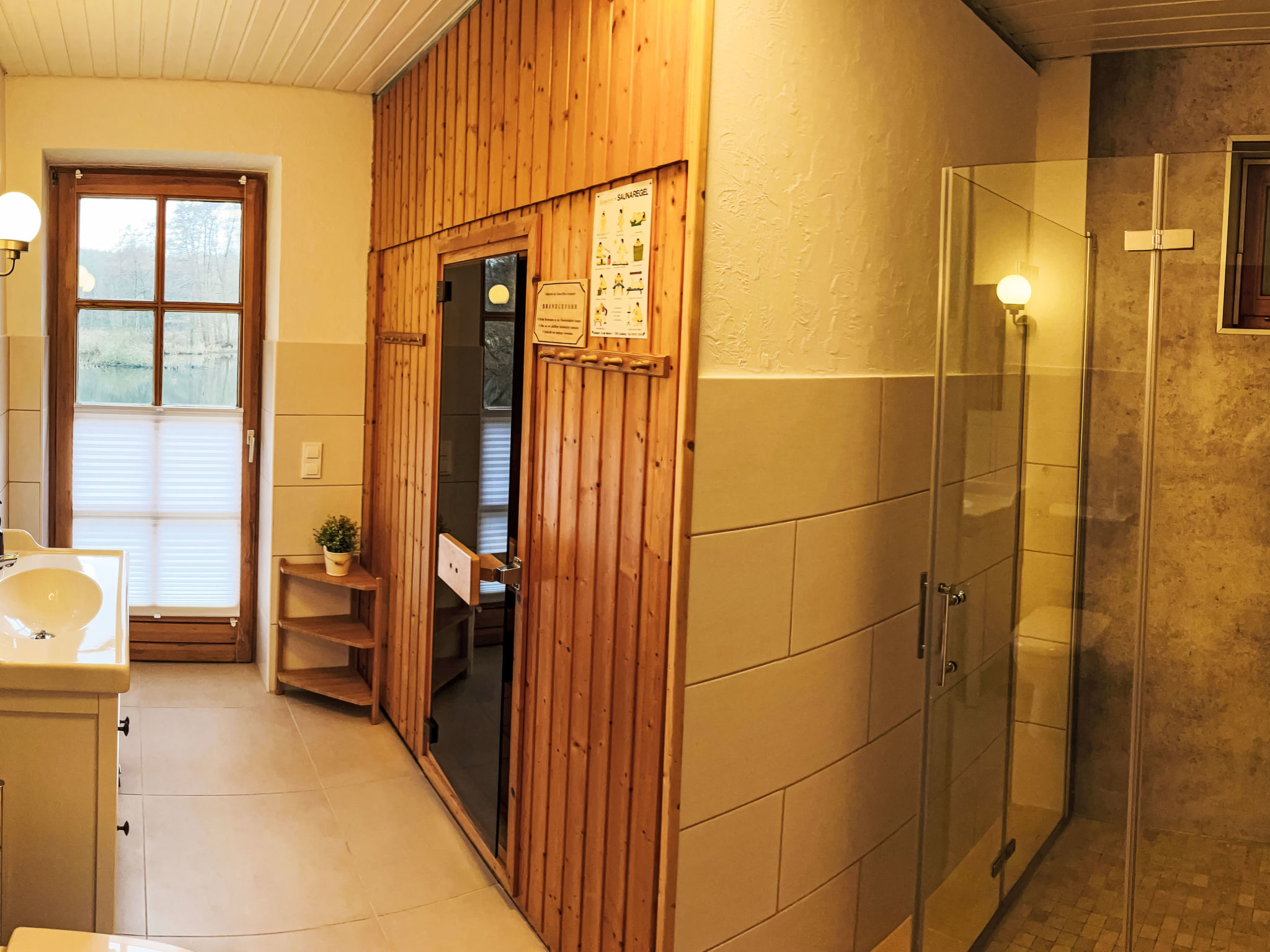 Landhaus - Drinnen