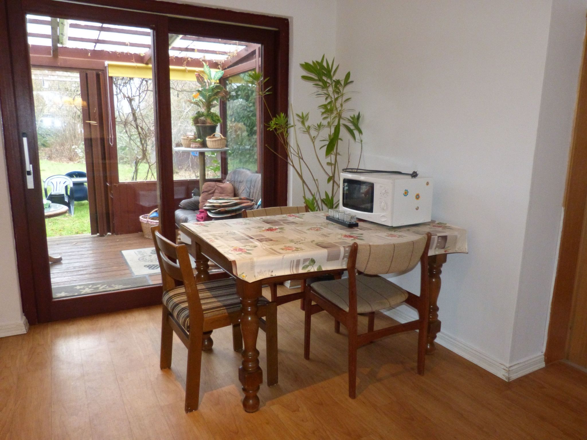 Adendorf-Image-tags.info