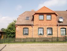 Appartement mit Garten, Grill und Terrasse