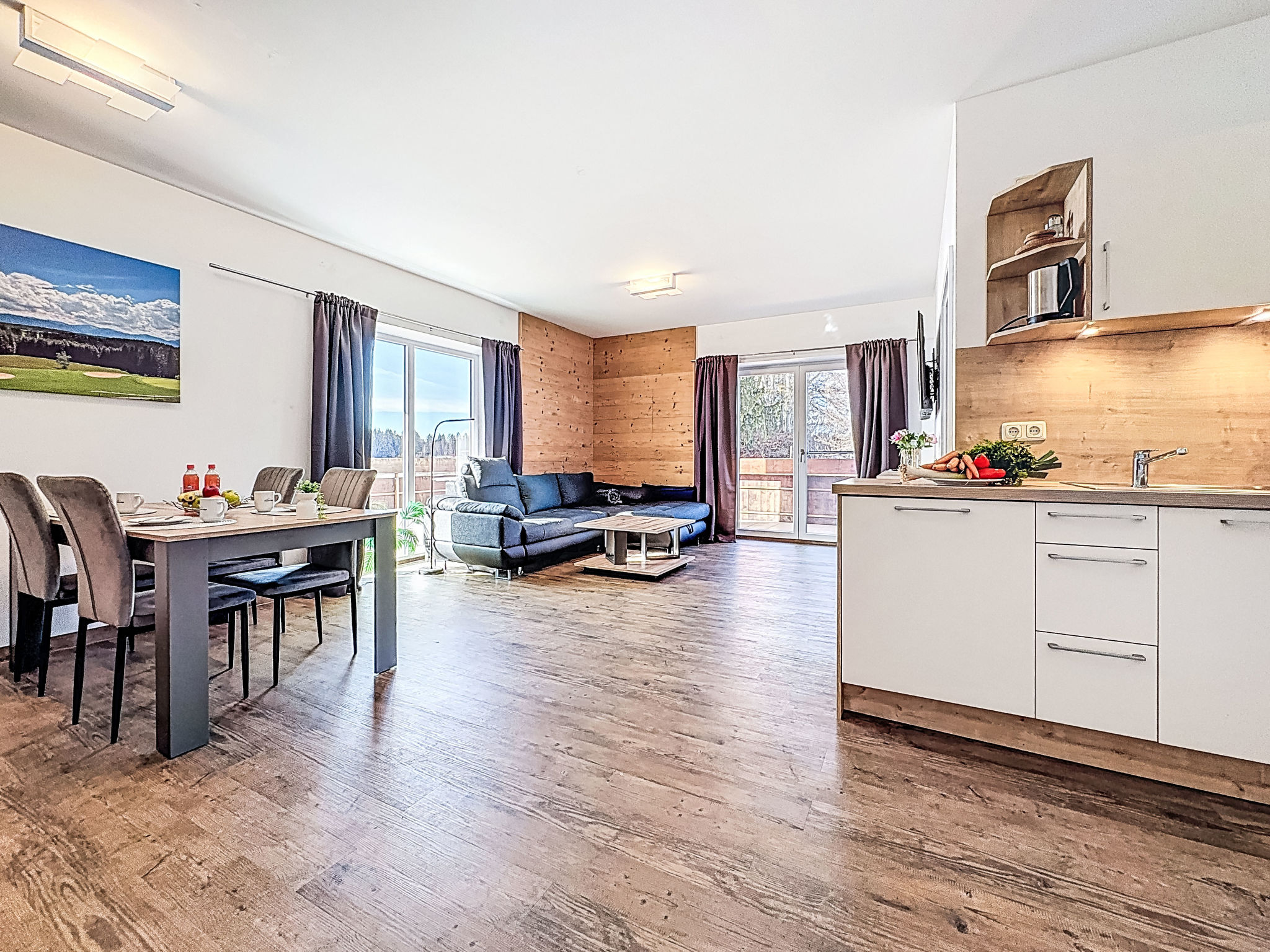 Kitchen / Dining Room