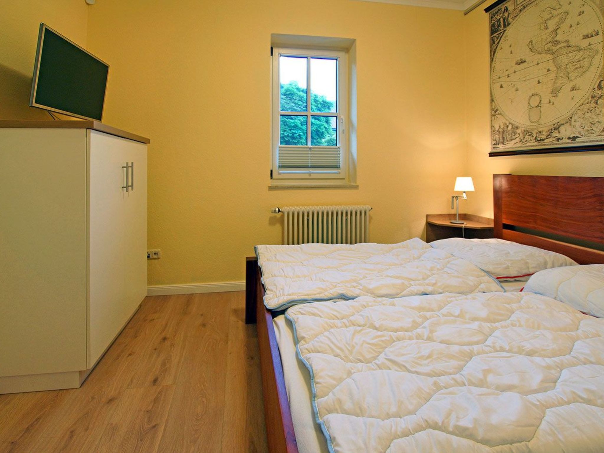 Seegang mit eingezäuntem Grundstück-Image-tags.info