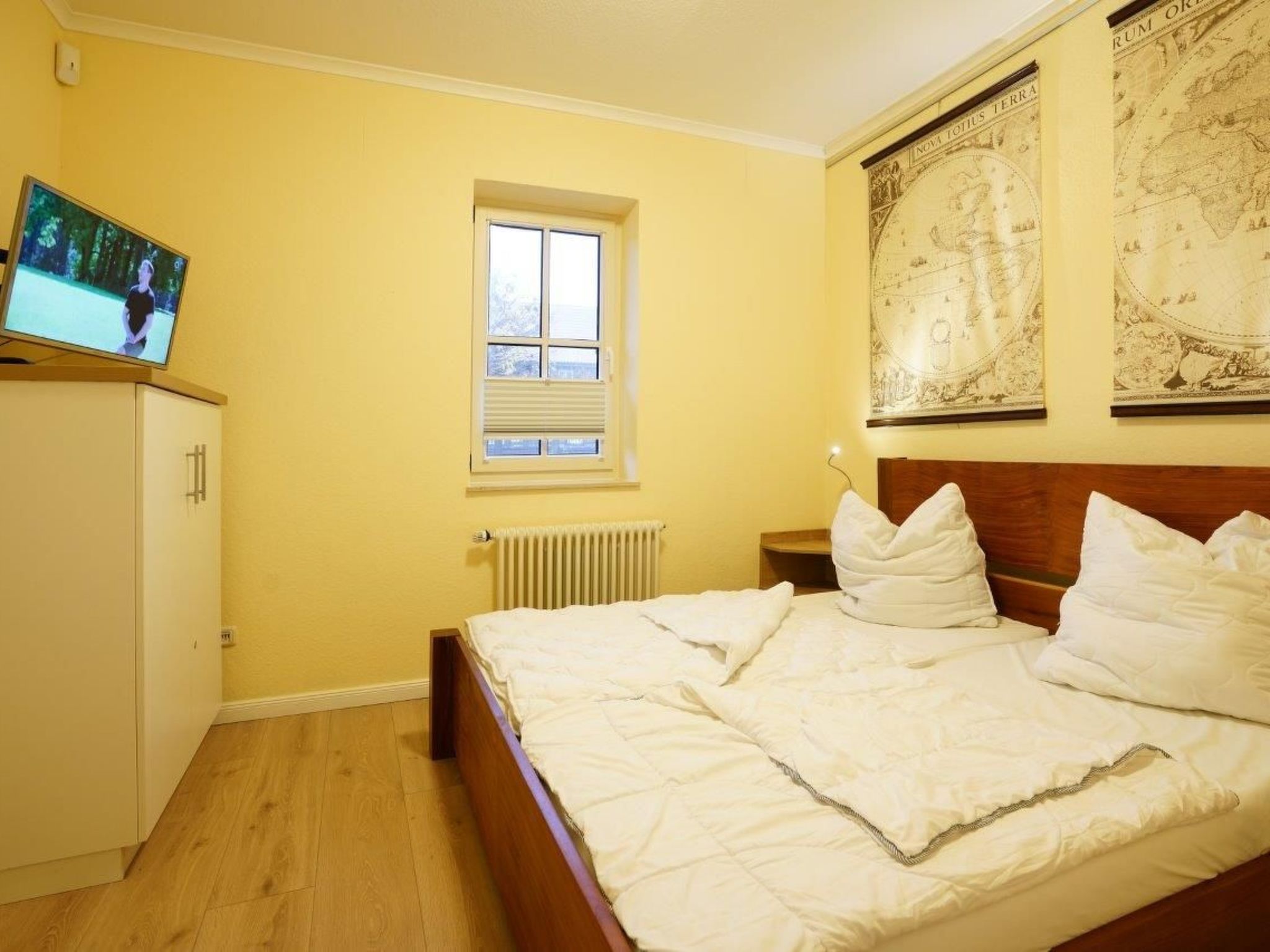 Seegang mit eingezäuntem Grundstück-Image-tags.info