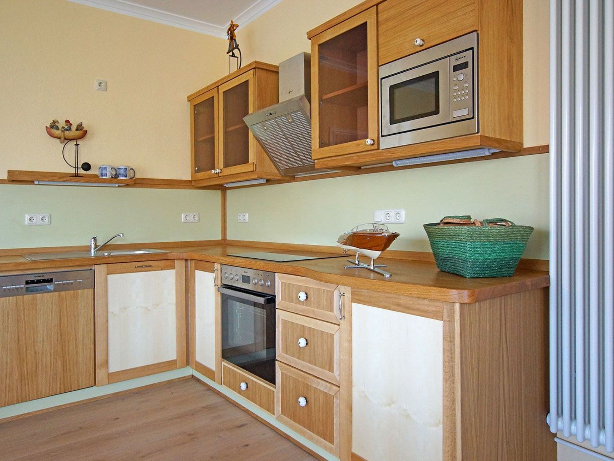 Seegang mit eingezäuntem Grundstück-Image-tags.info