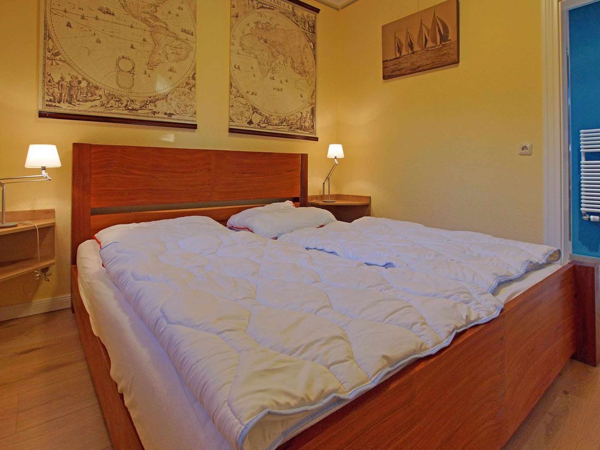 Seegang mit eingezäuntem Grundstück-Image-tags.info