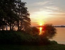 Maisonette Seebrise: Uitzicht op het Meer, Direct aan het Strand in Flessenow - thumbnail 4