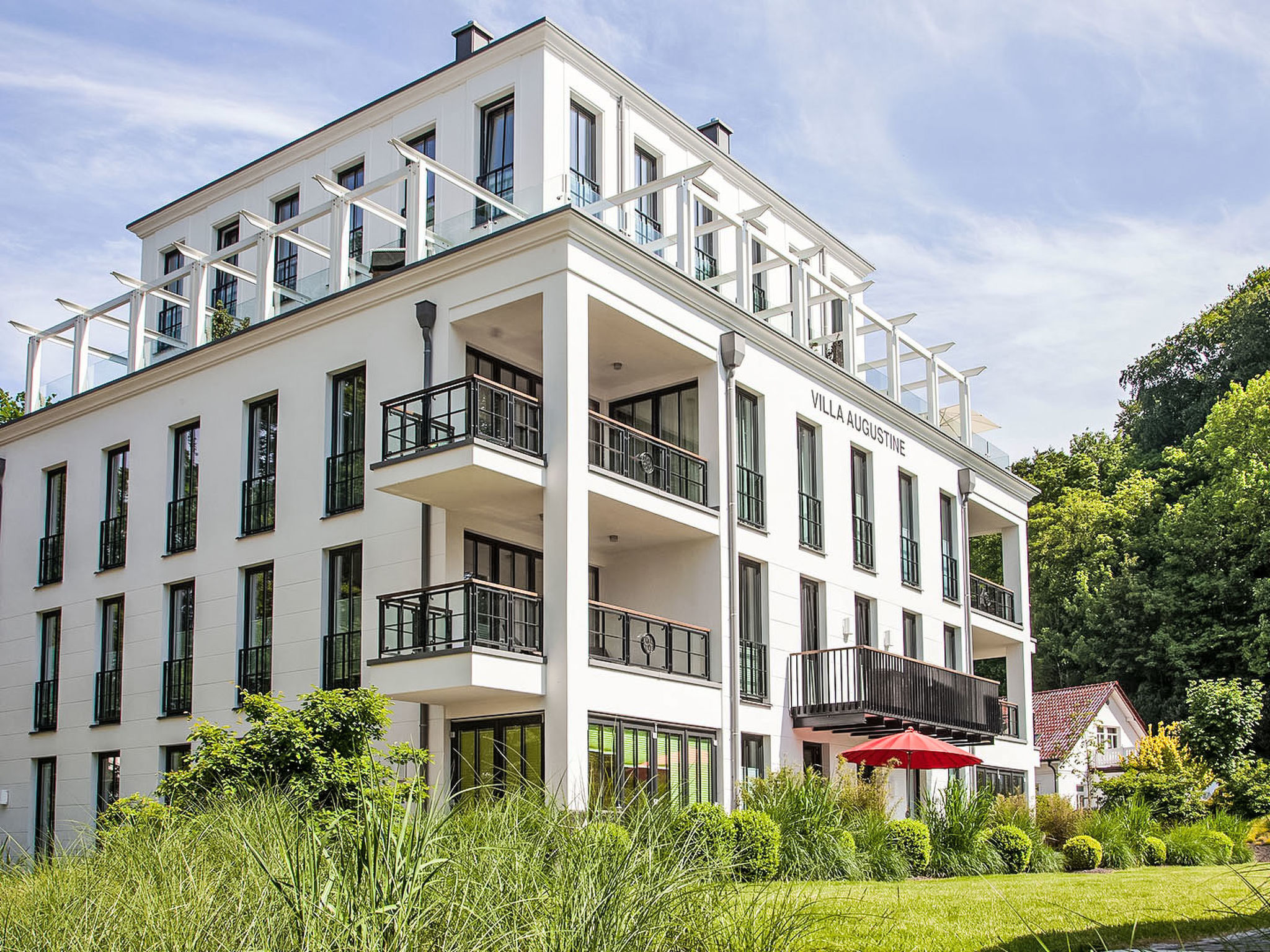 Paradise Cloud - Buiten
