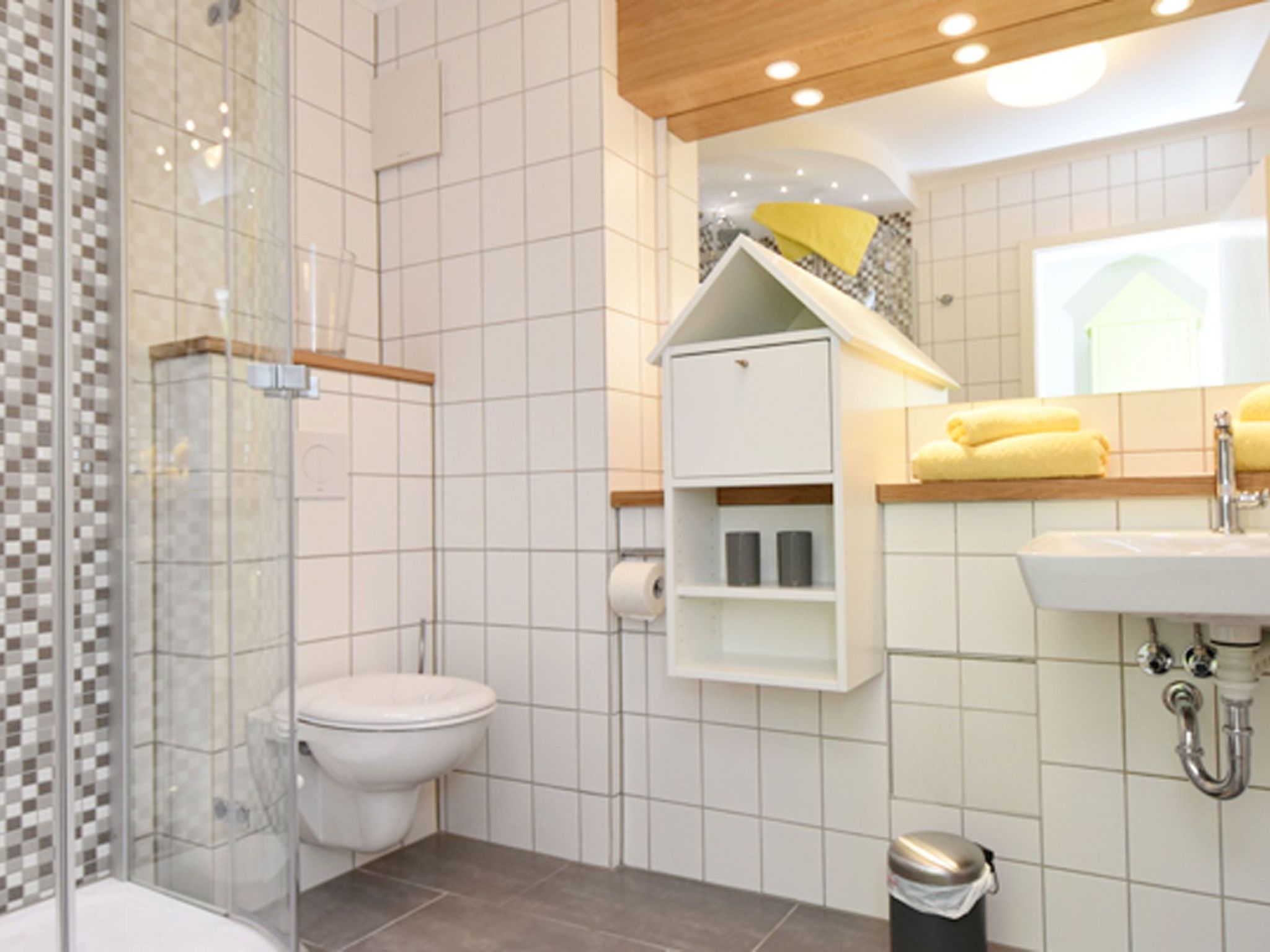 Appartement Sechs in Ostseebad Binz-Image-tags.info